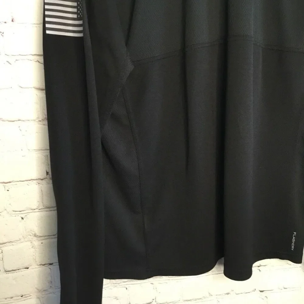 The North Face Men's Black Long Sleeve Half Zip Pocket Thumb Holes Sweatshirt XL